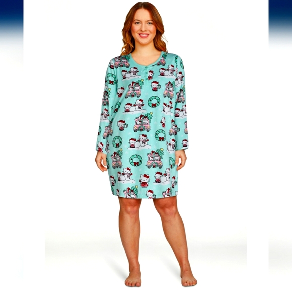 Hello Kitty Nightgown Sleepwear set w/Socks! FREE SHIPPING! - Picture 2 of 7
